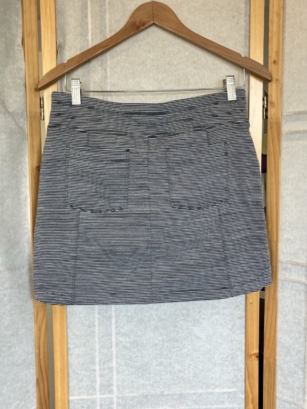Athleta Womens Skort Size S Black White Striped Modern Metro Athletic Zip Pocket - Picture 4 of 7
